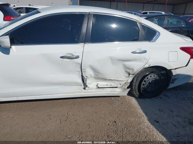 44386882 :رقم المزاد ، 1N4AL3AP6HC227590 vin ، 2017 Nissan Altima 2.5 S مزاد بيع