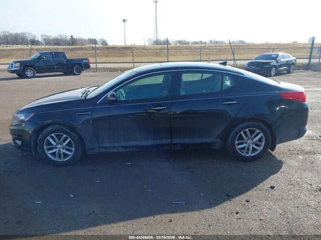 Продажа на аукционе авто 2013 Kia Optima Lx, vin: 5XXGM4A72DG246011, номер лота: 44386898