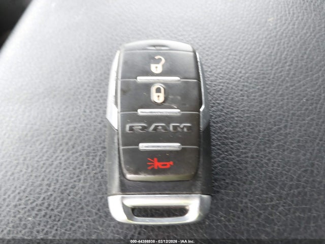 2020 RAM 1500 1C6SRFFT2LN125048 Photo 10