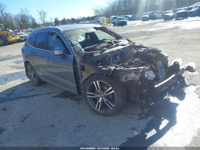 2018 VOLVO XC60 LYV102RK5JB116884