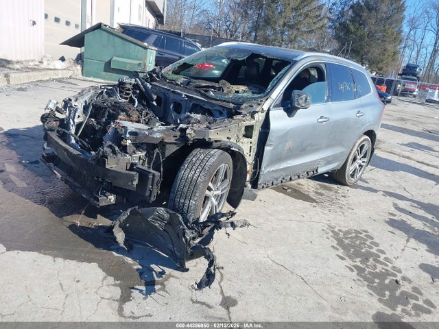 2018 VOLVO XC60 LYV102RK5JB116884 Photo 1