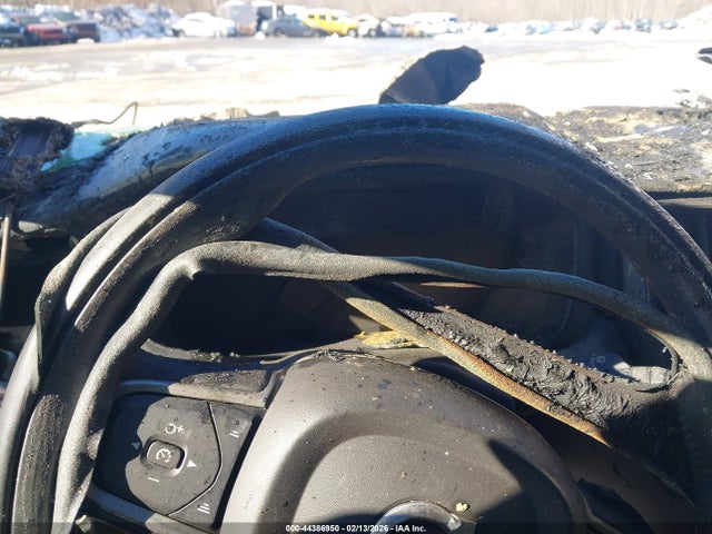 2018 VOLVO XC60 LYV102RK5JB116884 Photo 6