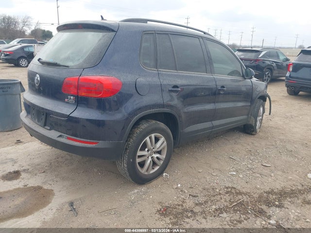 2016 VOLKSWAGEN TIGUAN WVGBV7AX2GW554223 Photo 3