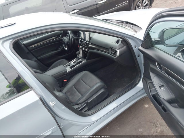 44387000 :رقم المزاد ، 1HGCV1F38NA122209 vin ، 2022 Honda Accord Sport مزاد بيع