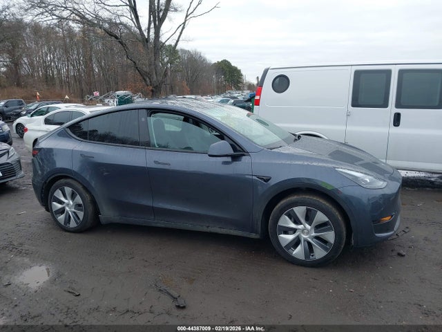 44387009 :رقم المزاد ، 7SAYGAEE2PF889200 vin ، 2023 Tesla Model Y Awd/long Range Dual Motor All-wheel Drive مزاد بيع