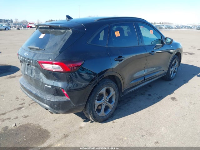 1FMCU9MNXPUA37261 Ford Escape St-line