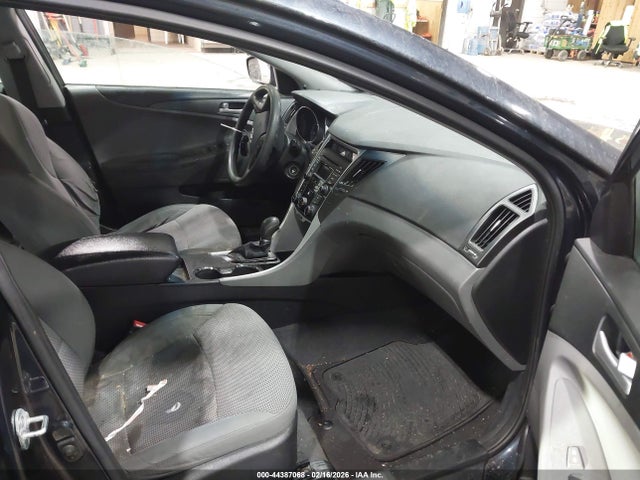 44387068 :رقم المزاد ، 5NPEB4AC1EH881592 vin ، 2014 Hyundai Sonata Gls مزاد بيع