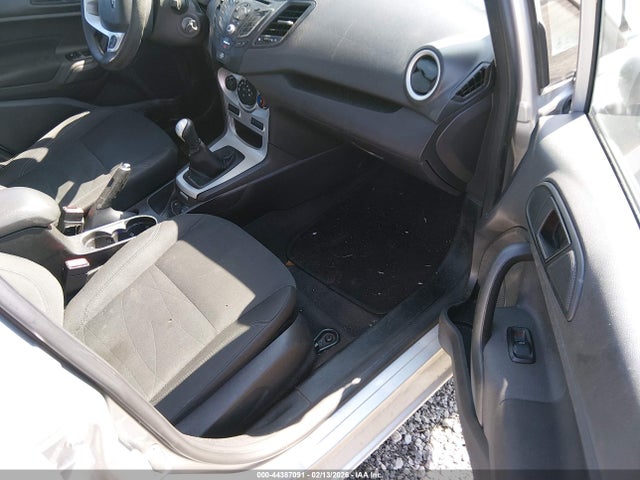 Ford FIESTA SE 2017 3FADP4BE4HM147434 Image 5