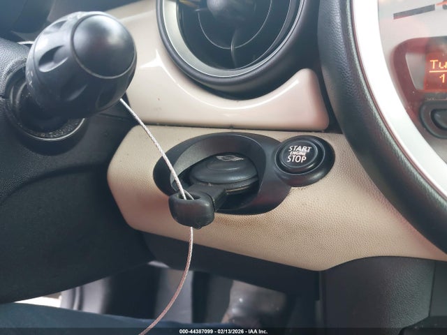 2014 MINI CLUBMAN WMWZF3C52ET492354 Photo 10