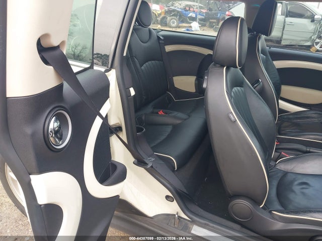 2014 MINI CLUBMAN WMWZF3C52ET492354 Photo 7