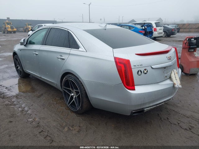 2017 CADILLAC XTS 2G61M5S32H9113580 Photo 2