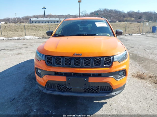 2026 Jeep Compass Latitude Altitude მანქანა იყიდება აუქციონზე, vin: 3C4NJDBN4TT161039, აუქციონის ნომერი: 44387184