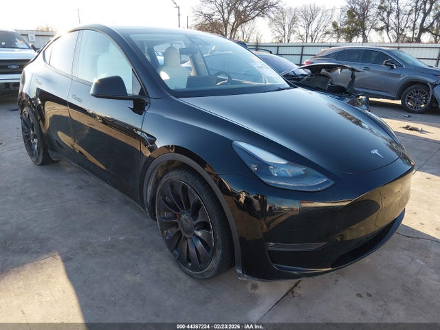 2022 TESLA MODEL Y 7SAYGDEF9NF313627 Photo 0