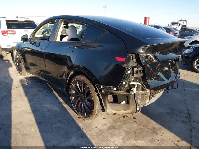 2022 TESLA MODEL Y 7SAYGDEF9NF313627 Photo 2