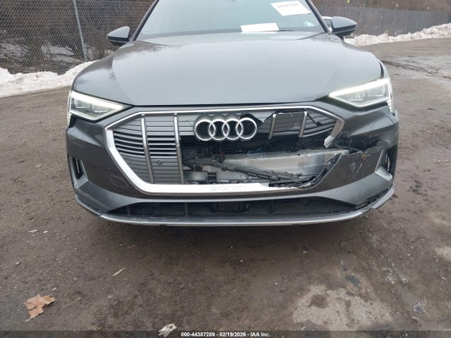 WA1VAAGEXKB006593 Audi E-tron Premium Plus