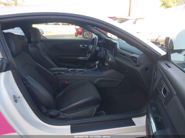 Ford Mustang Ecoboost Fastback 2025 1FA6P8TH5S5108776 Image 5