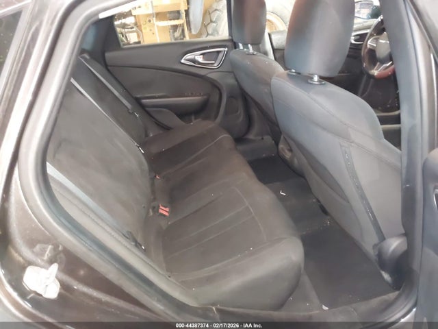 Auction sale of the 2016 Chrysler 200 Limited, vin: 1C3CCCAB4GN130130, lot number: 44387374