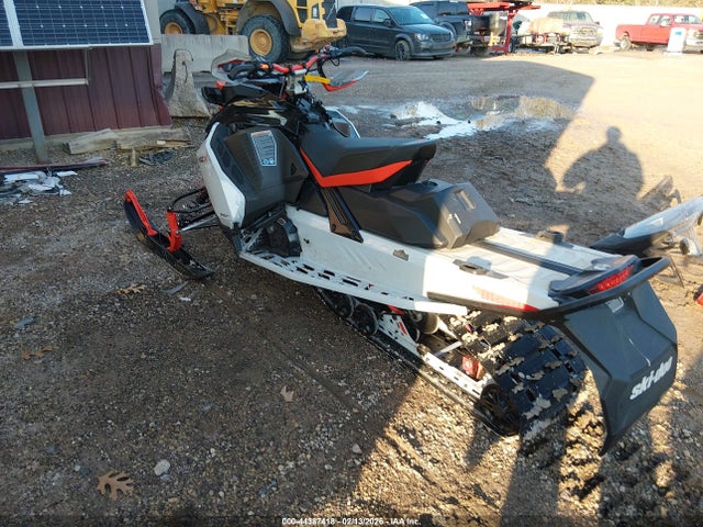 Ski-Doo Other 2022 2BPSUVNE2NV000066 Image 3