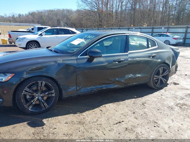 2022 VOLVO S60 7JRL12TL6NG155311 Photo 5