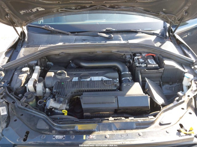 2015 VOLVO XC60 YV4612RM7F2672964 Photo 9