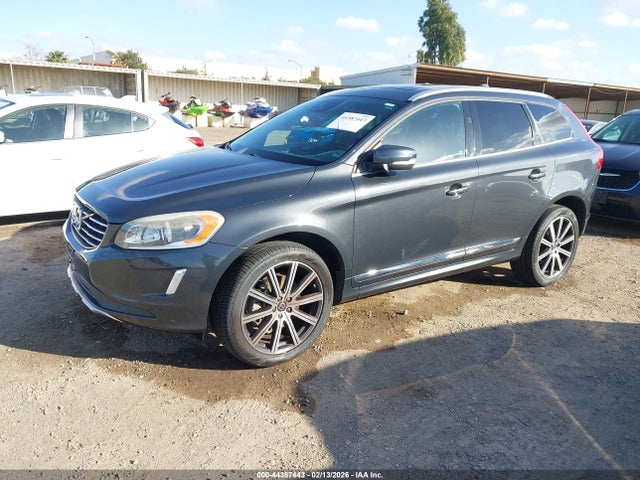 2015 VOLVO XC60 YV4612RM7F2672964 Photo 1