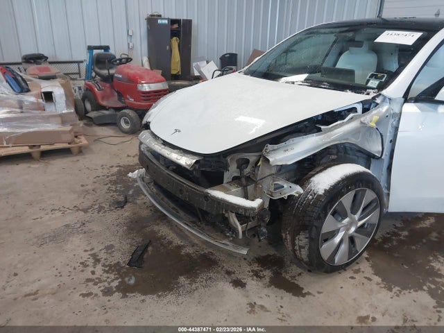 5YJYGDEE4LF049721 Tesla Model Y Long Range Dual Motor All-wheel Drive