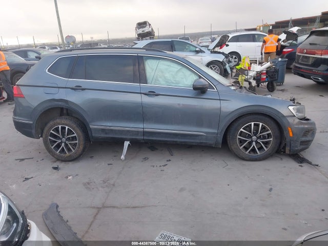 44387500 :رقم المزاد ، 3VV3B7AX0MM079265 vin ، 2021 Volkswagen Tiguan 2.0t Se/2.0t Se R-line Black/2.0t Sel مزاد بيع