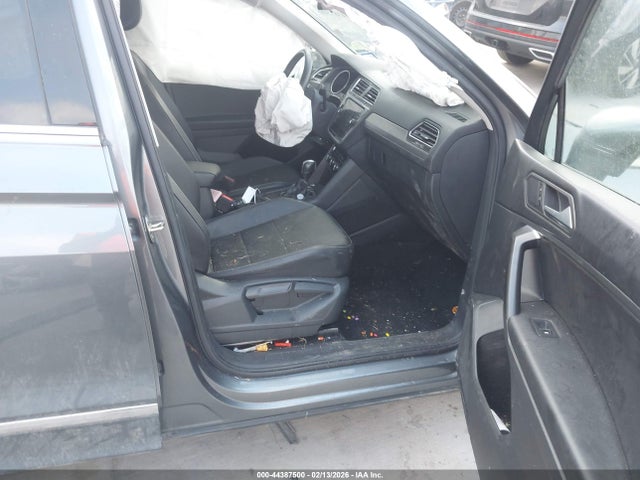 2021 VOLKSWAGEN TIGUAN 3VV3B7AX0MM079265 Photo 4