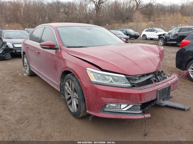 2017 VOLKSWAGEN PASSAT 1VWCT7A38HC082217