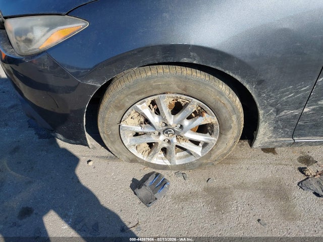 2015 Mazda Mazda3 I Touring მანქანა იყიდება აუქციონზე, vin: JM1BM1V7XF1255637, აუქციონის ნომერი: 44387606
