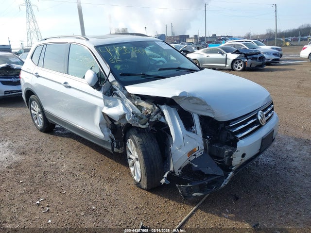 2018 VOLKSWAGEN TIGUAN 3VV2B7AX2JM014229