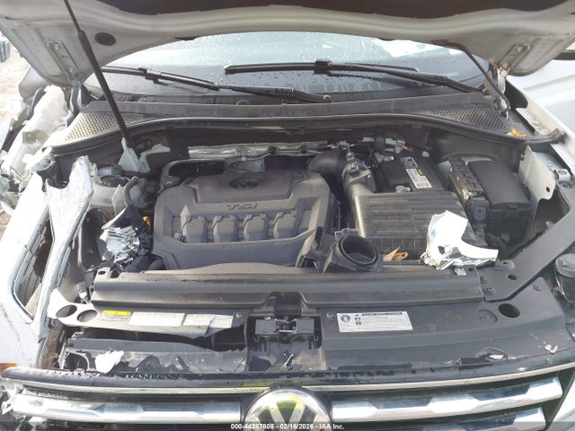 2018 VOLKSWAGEN TIGUAN 3VV2B7AX2JM014229 Photo 9