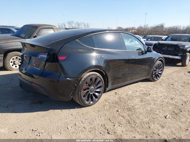 2021 TESLA MODEL Y 5YJYGDEF8MF252945 Photo 3