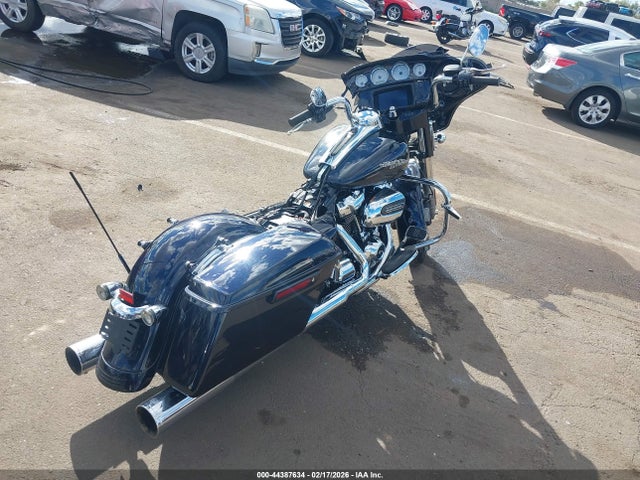 Harley-Davidson FLHX 2019 1HD1KBC13KB610673 Image 4