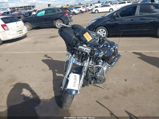Harley-Davidson FLHX 2019 1HD1KBC13KB610673 Image 5