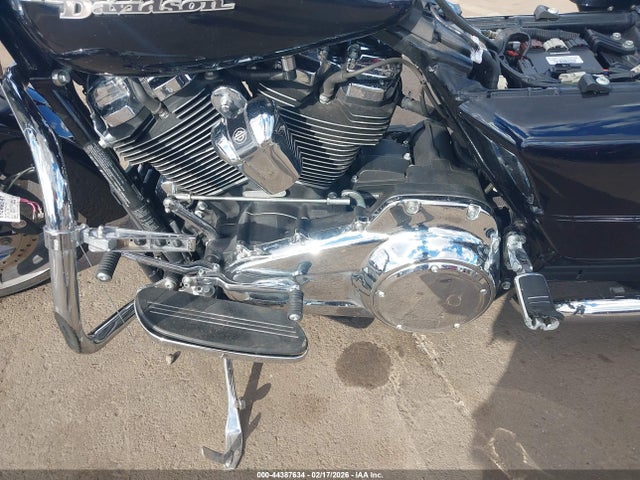 Harley-Davidson FLHX 2019 1HD1KBC13KB610673 Image 9
