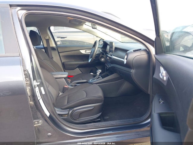 3KPF24AD4RE798973 KIA Forte Lxs