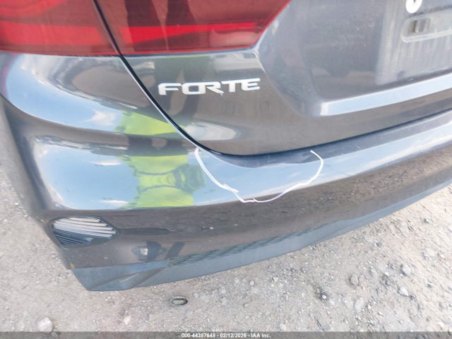 3KPF24AD4RE798973 KIA Forte Lxs