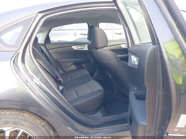 3KPF24AD4RE798973 KIA Forte Lxs