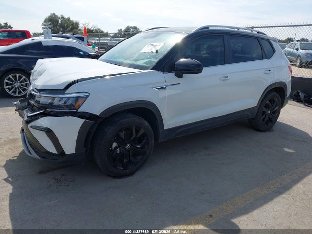 Продаж на аукціоні авто 2024 Volkswagen Taos 1.5t Se, vin: 3VVEX7B25RM035525, номер лоту: 44387669