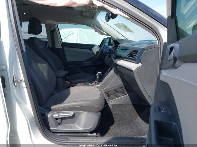 Продаж на аукціоні авто 2024 Volkswagen Taos 1.5t Se, vin: 3VVEX7B25RM035525, номер лоту: 44387669