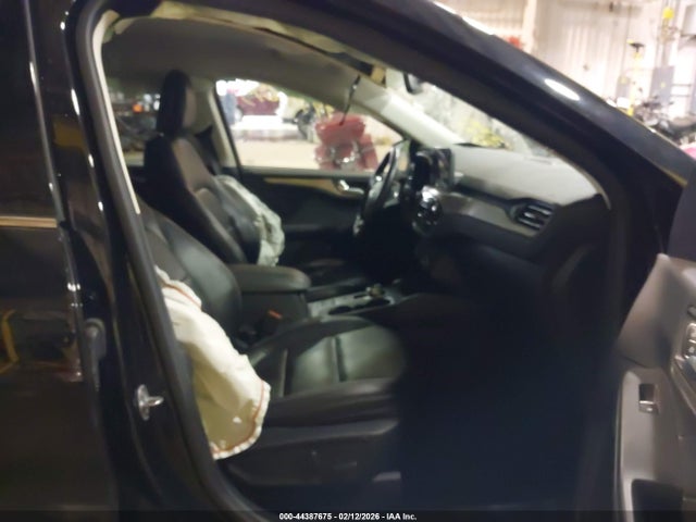 1FMCU9DZXMUA51935 Ford Escape Titanium Hybrid