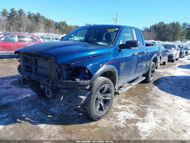 1C6RR7GG3NS188296 RAM 1500 Classic Warlock 4x4 6&#039;4 Box