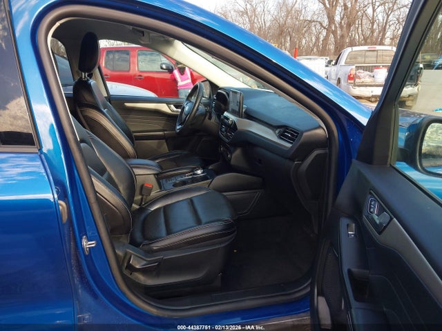 2022 FORD ESCAPE 1FMCU9H65NUB22735 Photo 4