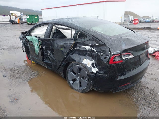 2022 TESLA MODEL 3 5YJ3E1EB1NF118792 Photo 2