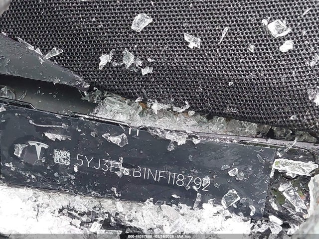 2022 TESLA MODEL 3 5YJ3E1EB1NF118792 Photo 8