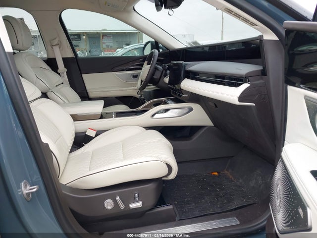 5LMPJ9JA5SJ914189 Lincoln Nautilus Black Label