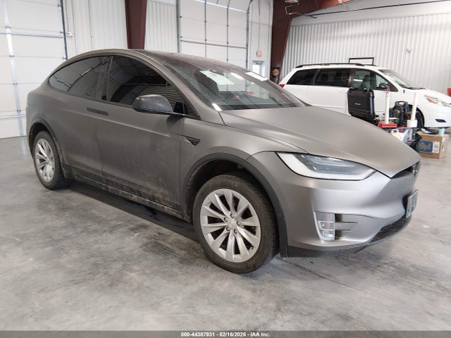 2019 TESLA MODEL X 5YJXCDE26KF184985