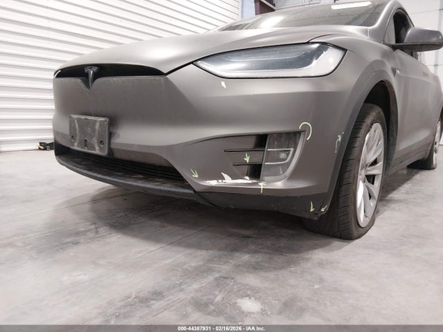2019 TESLA MODEL X 5YJXCDE26KF184985 Photo 5