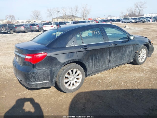 Продаж на аукціоні авто 2014 Chrysler 200 Touring, vin: 1C3CCBBB8EN183550, номер лоту: 44387933